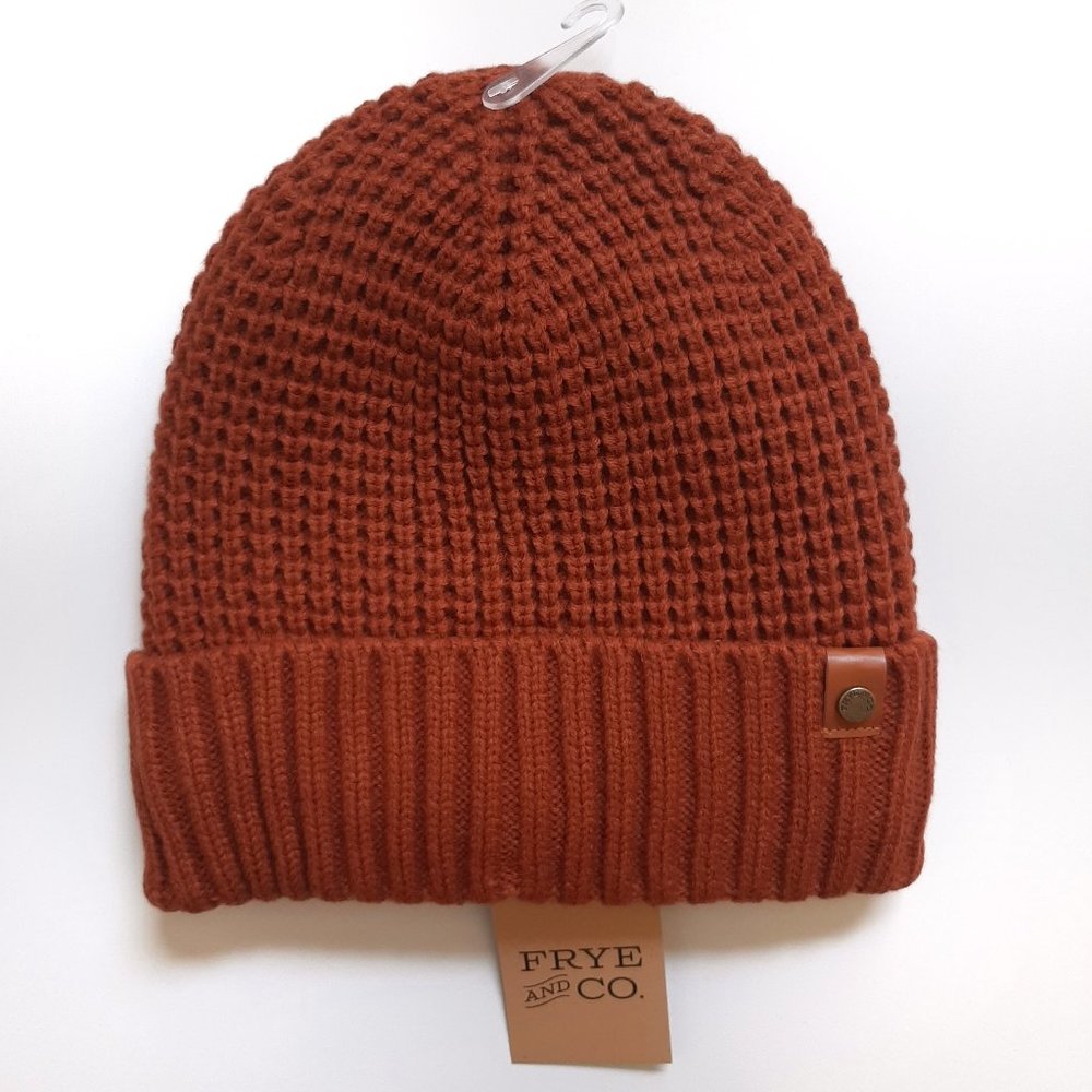 Frye & Co NWT Men's Rust Knit Beanie